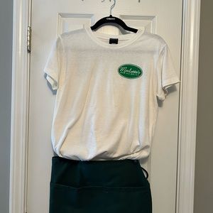 Merlotte’s Bar and Grill, True Blood T-shirt and apron. Halloween outfit.